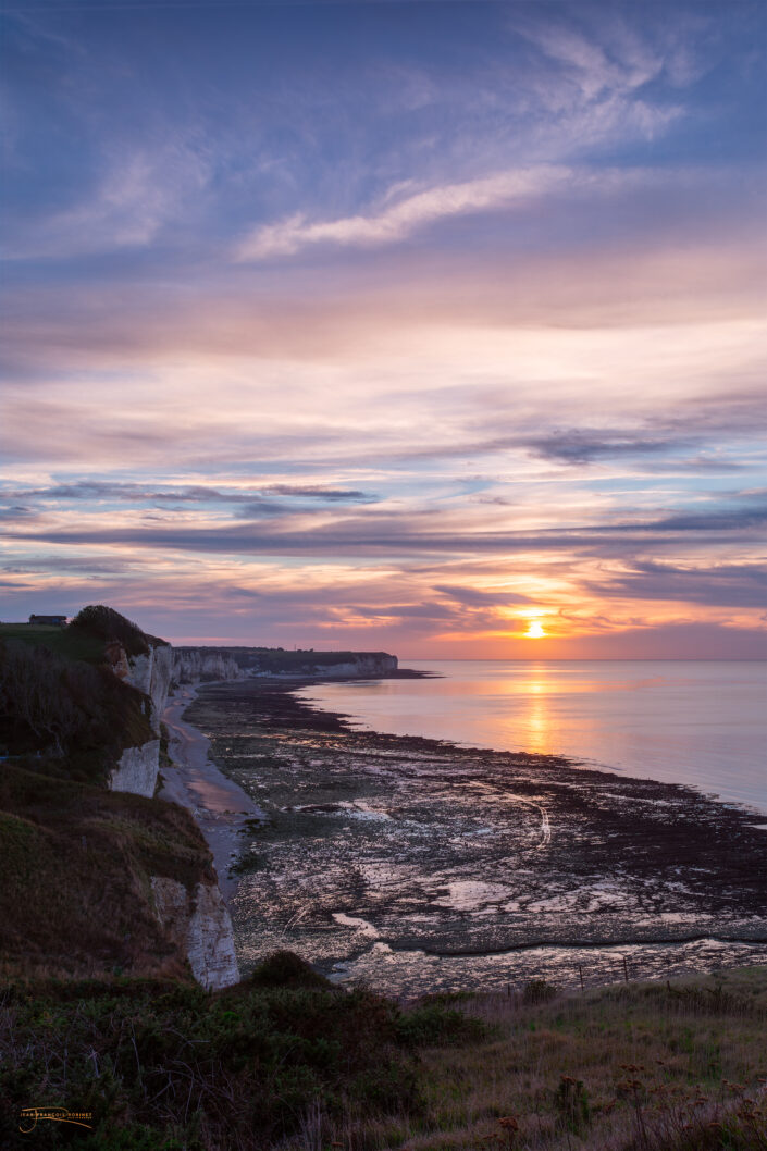 Coucher de soleil sur la côté d'Albatre